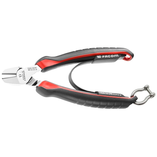 Facom 192_16CPESLS diagonal cutting pliers with black and red ergonomic handles, side view on white background.