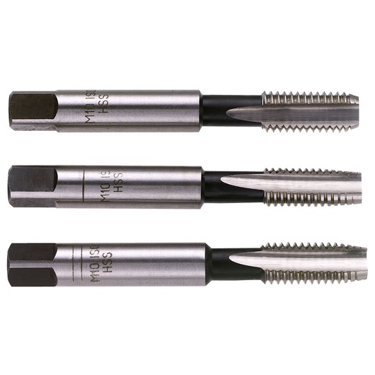 Facom 227_12X175T3 set of three metal thread taps, silver and black, side view on white background.