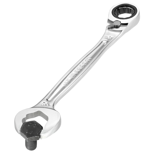 Facom 467BR_18 combination ratcheting wrench, chrome finish, close-up on white background.