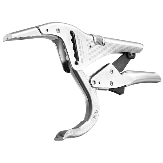Facom 505A locking pliers, silver metal finish, photography on white background, curved serrated jaws.
