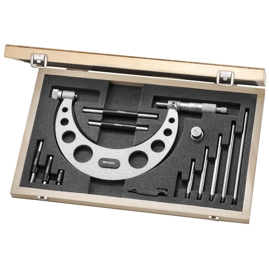 Facom 807C micrometer set with multiple rods and accessories in a wooden case, top view, SKU 807C.