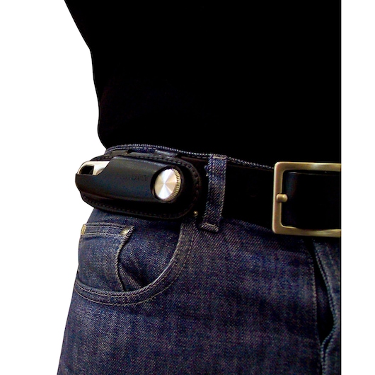 Photo of Facom 840LE.PB tool holster with tool on black belt, worn with blue jeans.