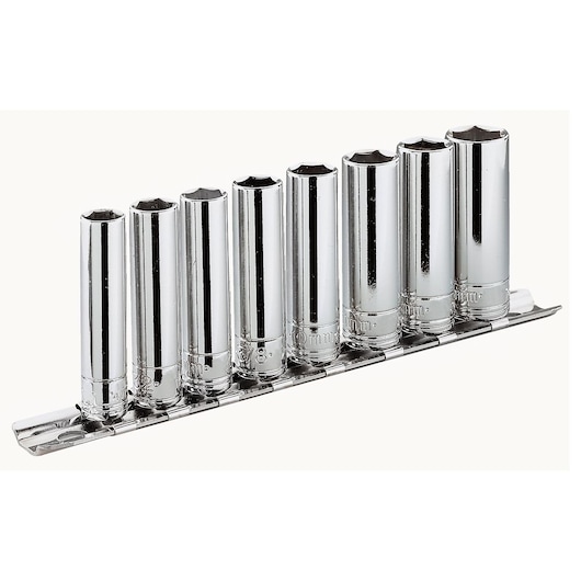 Facom JL_40U chrome socket set photography, eight pieces on rail, front angle, white background.