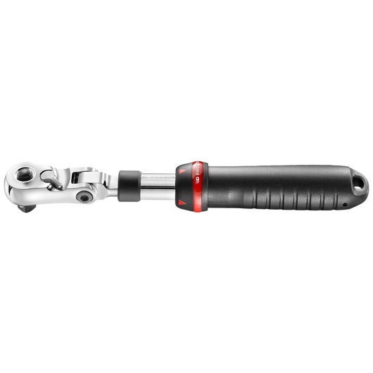 Facom JXL_171 photography of black and silver ratchet wrench with red accent, side view on white background.