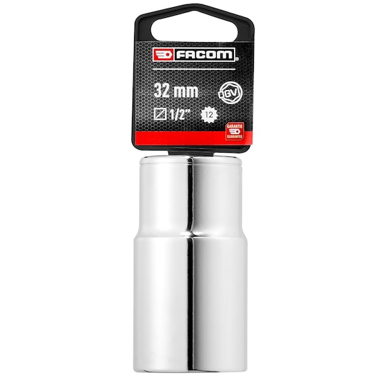 Facom 32 mm chrome socket S.32LAPB front angle, silver finish with black and red label on top.