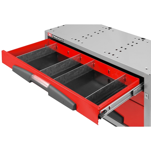 Facom red and gray tool cabinet drawer with adjustable metal dividers, handle close-up, SKU U50030082Q, angled view.